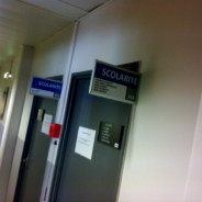 Signalétique sur portes pour l’Université de bourgogne